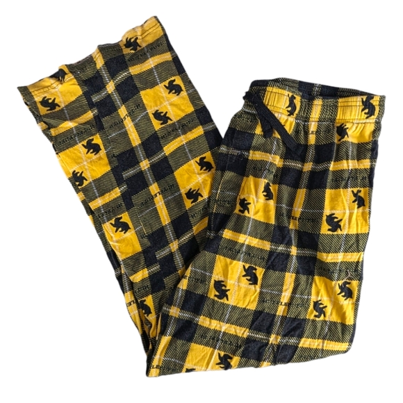 Warner Bros. Other - Harry Potter Men's Flannel Plaid Loose Fit Hufflepuff Pajama Lounge Pocket Pants